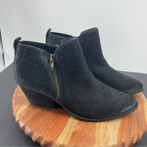 Very Volatile black calf fur ankle boots Sz 10